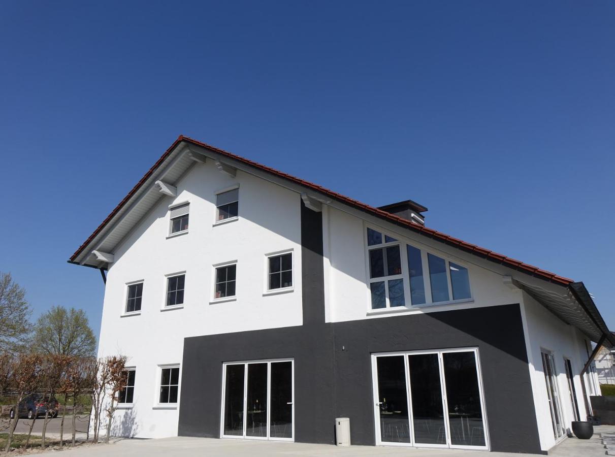 Das Singold Hotel Mit Highspeed Wlan Und Digitalem Schluessel Schwabmunchen Buitenkant foto