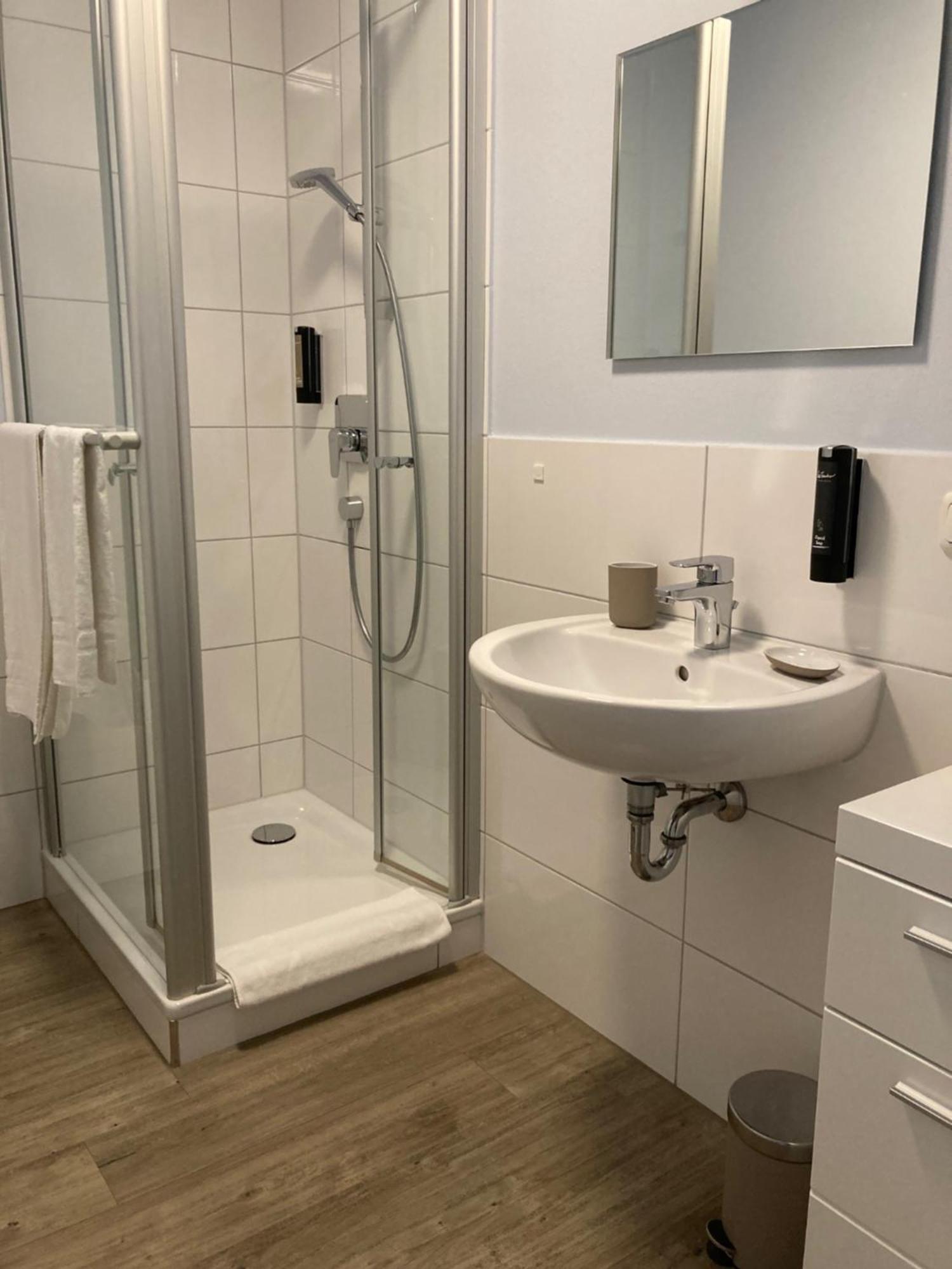 Das Singold Hotel Mit Highspeed Wlan Und Digitalem Schluessel Schwabmunchen Buitenkant foto